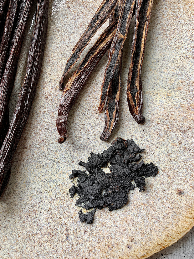 Best Madagascar Sambava Planifolia Vanilla Beans, 1oz photos by Regalis Foods - item 2