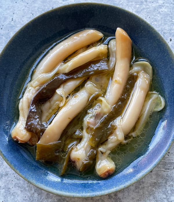 Razor Clams with Sea Spaghetti